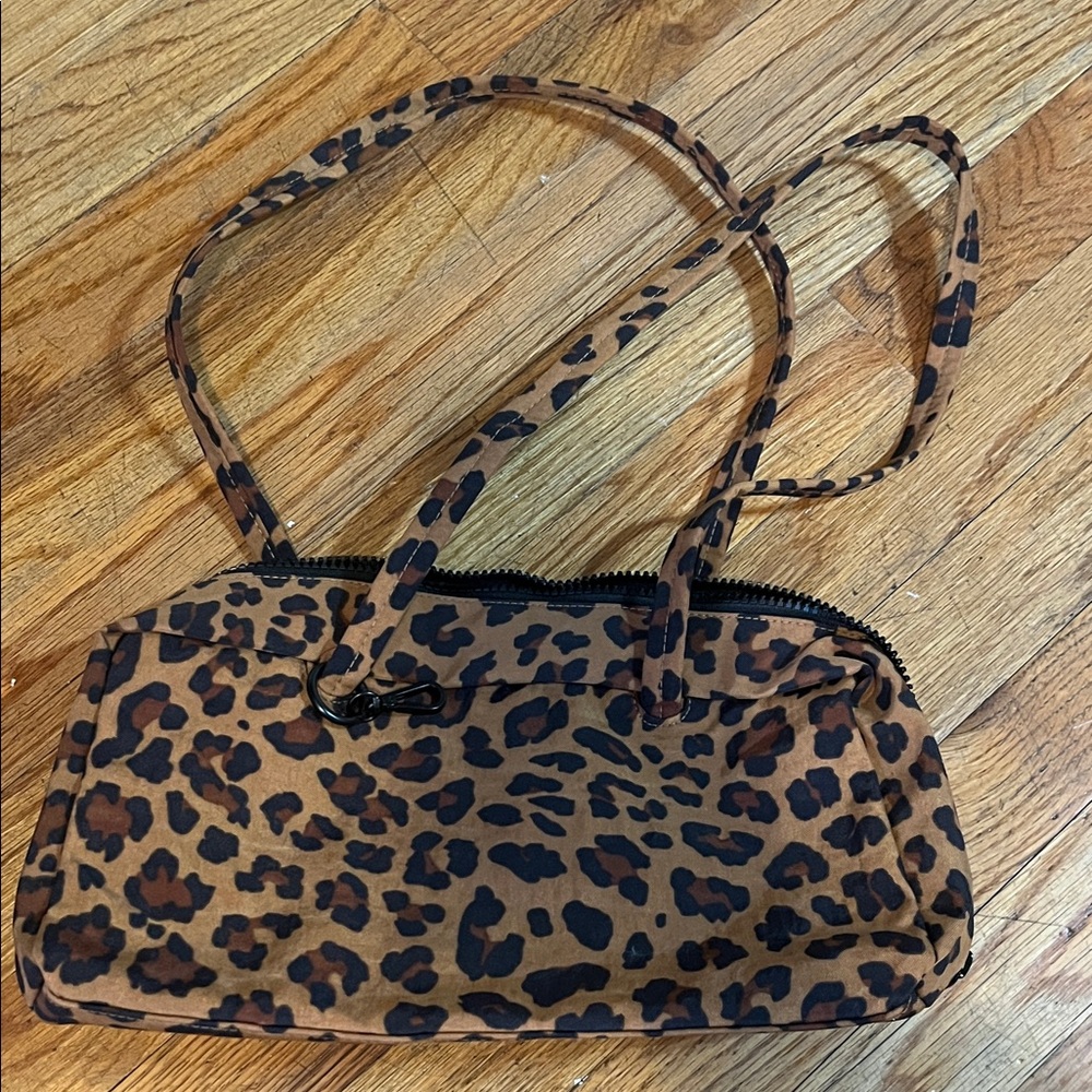 BAGGU Leopard Print Shoulder Bag in Brown and Black